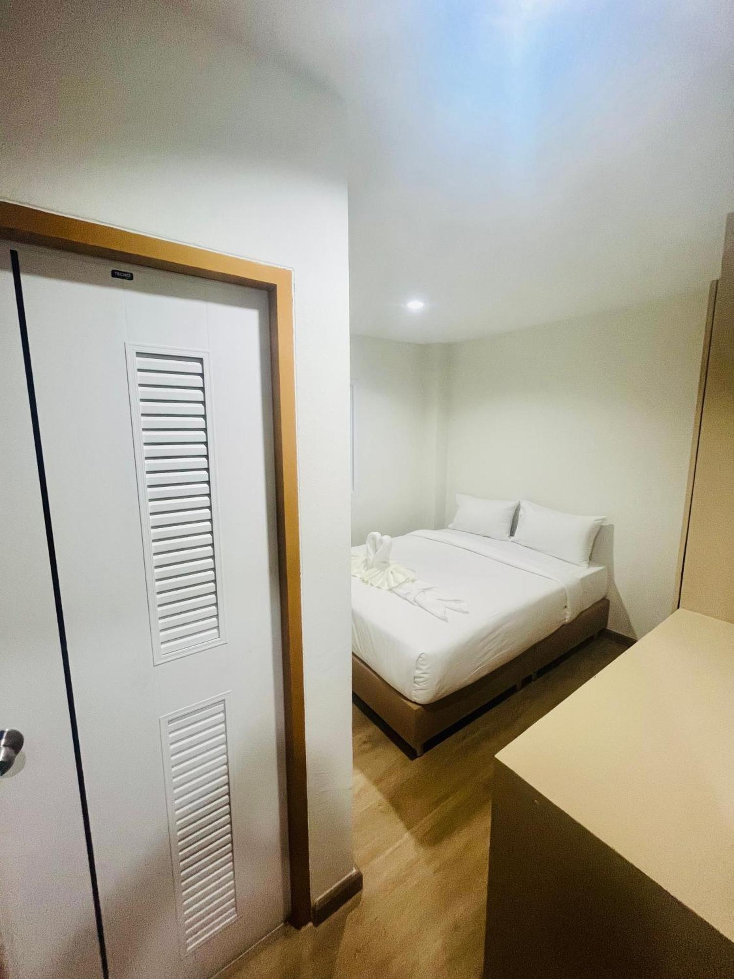 28 Boutique Hotel Patong Buitenkant foto