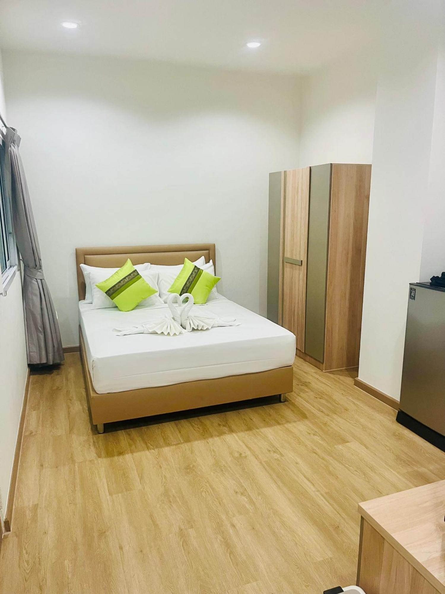 28 Boutique Hotel Patong Buitenkant foto