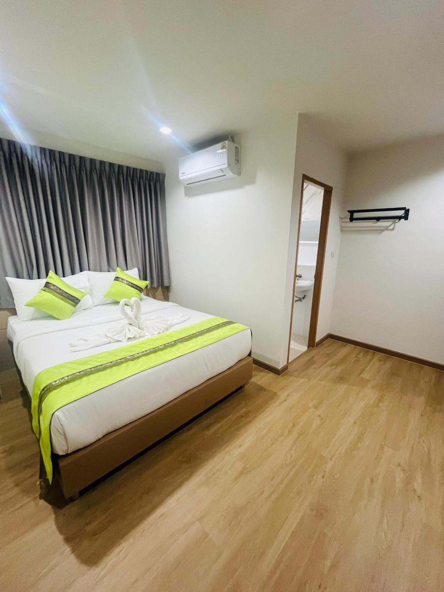 28 Boutique Hotel Patong Buitenkant foto