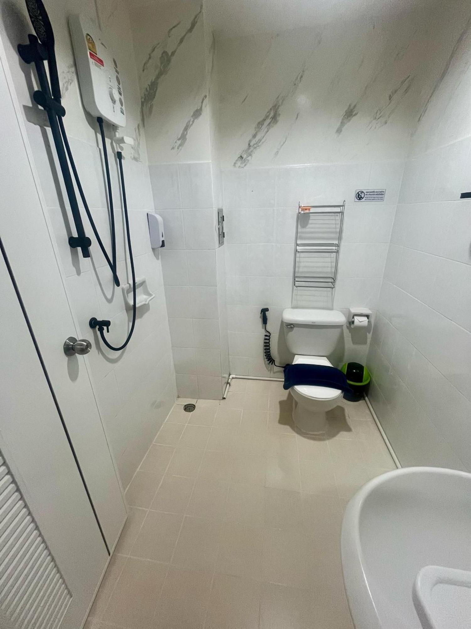 28 Boutique Hotel Patong Buitenkant foto